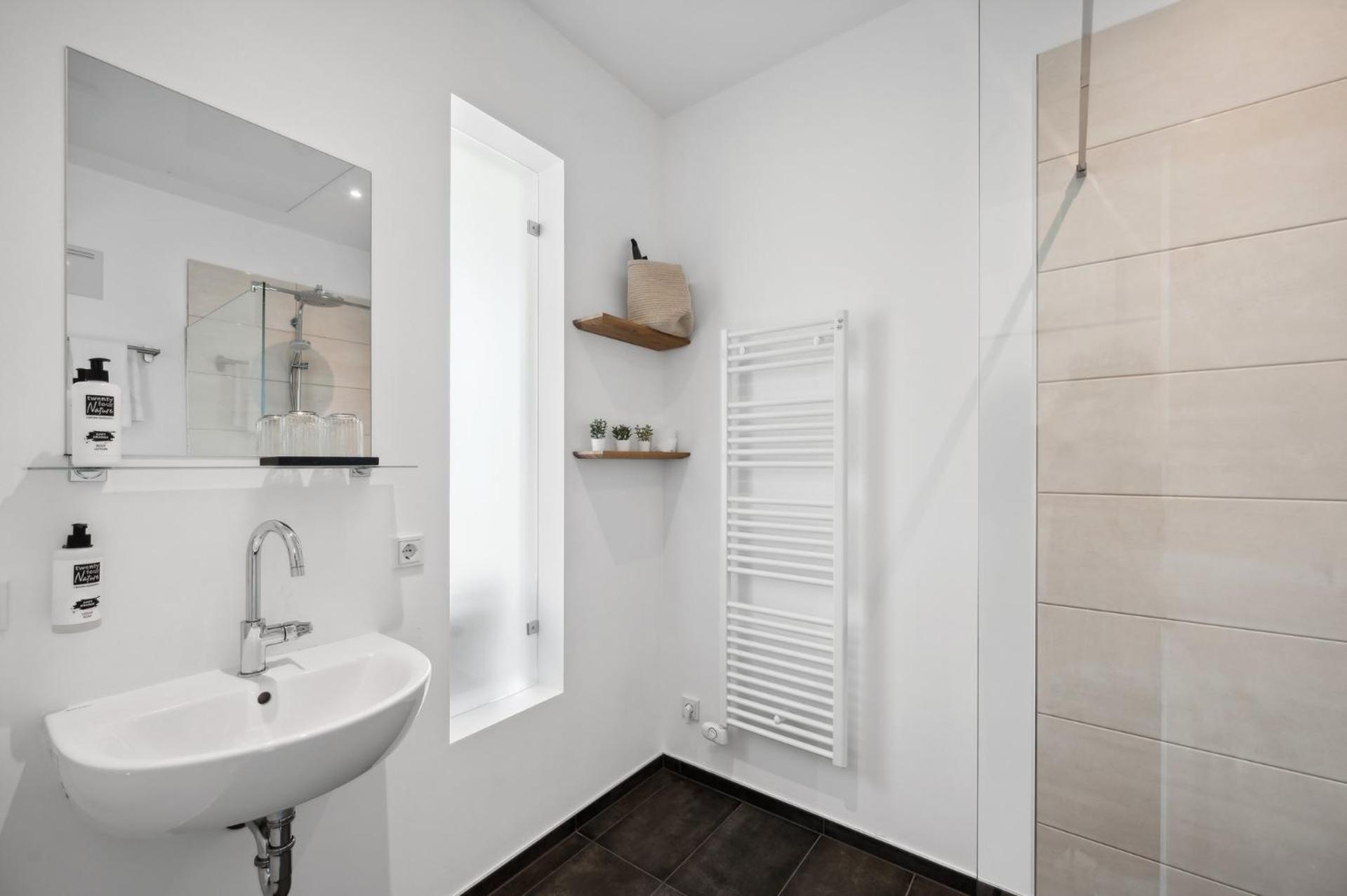 Home And Coliving Bonn I Aparthotel מראה חיצוני תמונה
